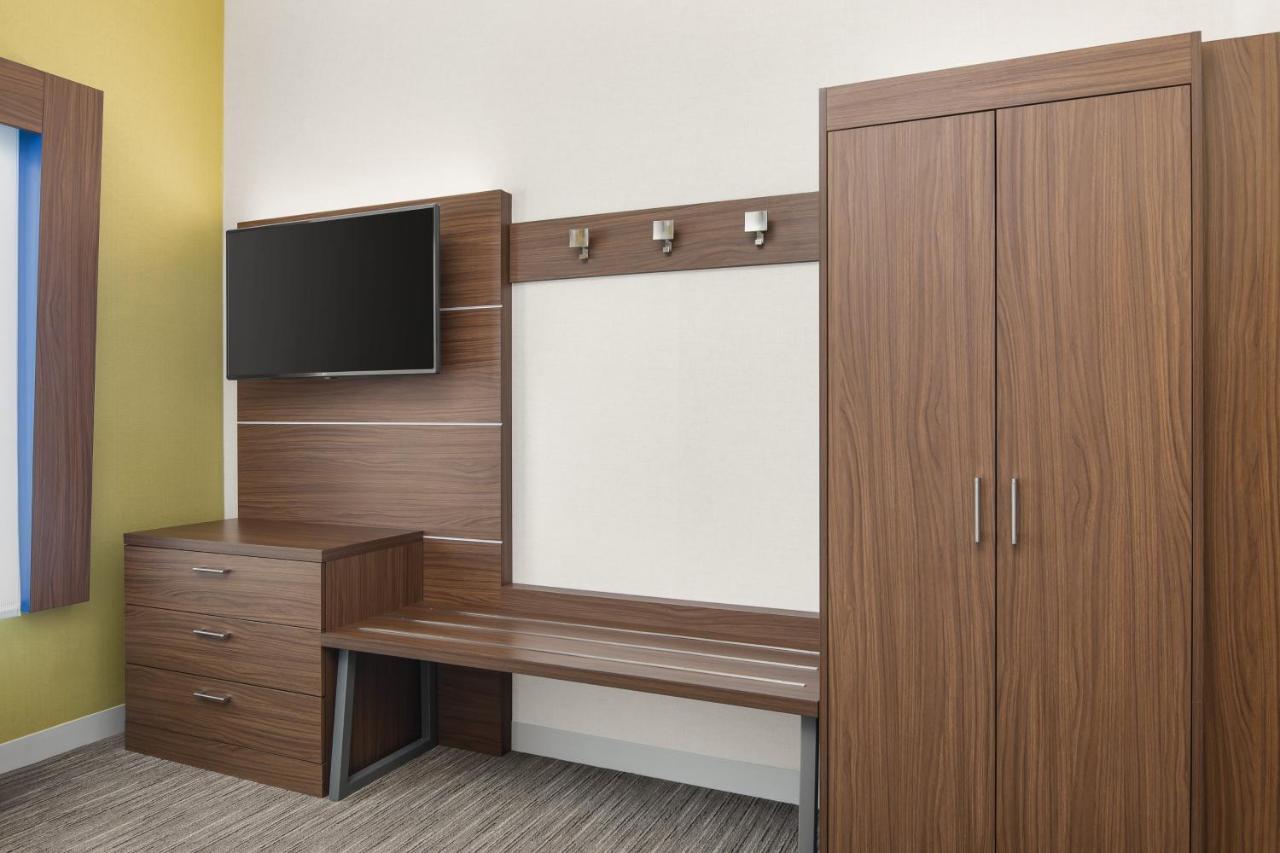 Holiday Inn Express Hotel & Suites Sacramento Airport Natomas, An Ihg Hotel חדר תמונה