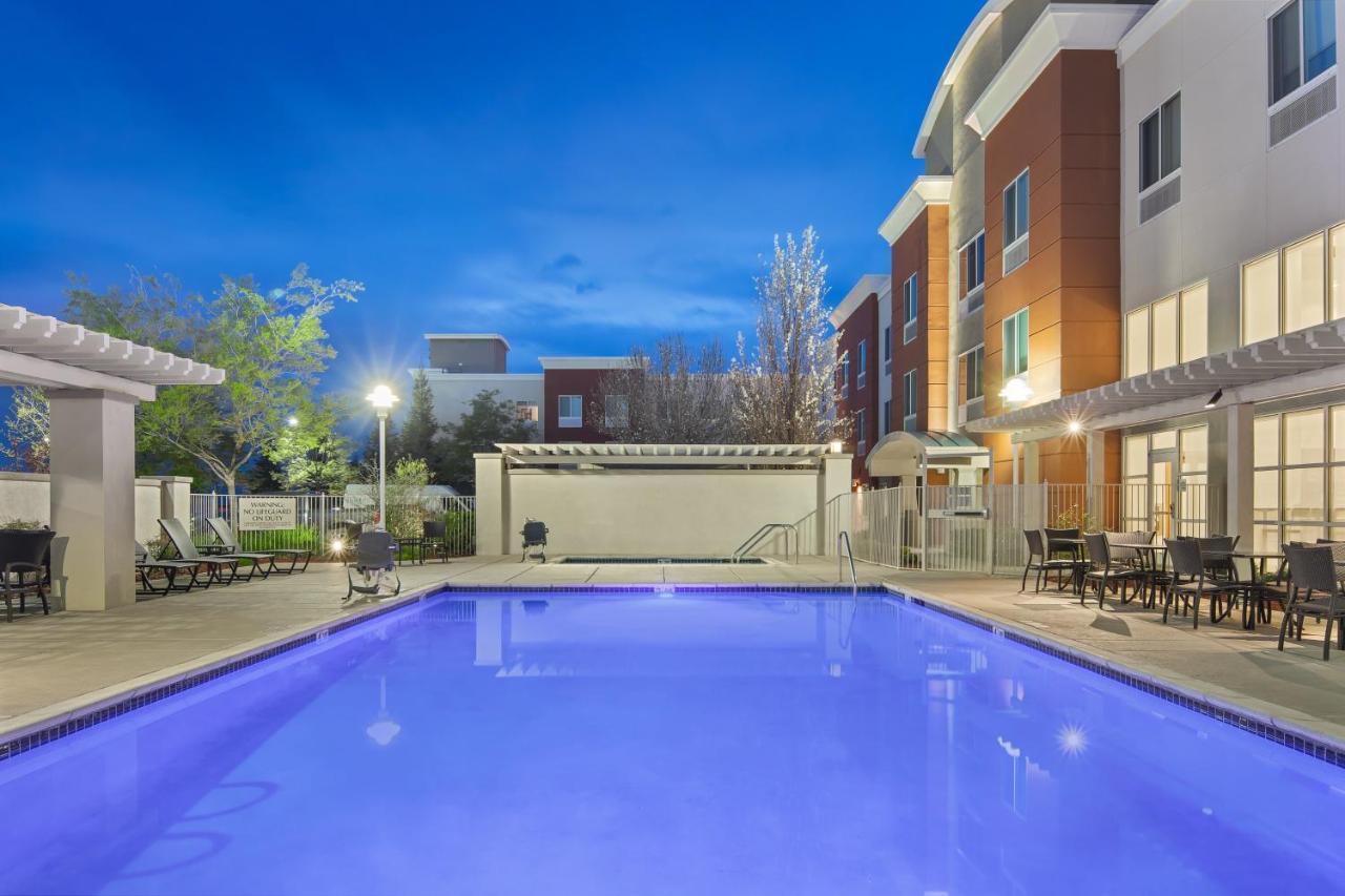 Holiday Inn Express Hotel & Suites Sacramento Airport Natomas, An Ihg Hotel מראה חיצוני תמונה